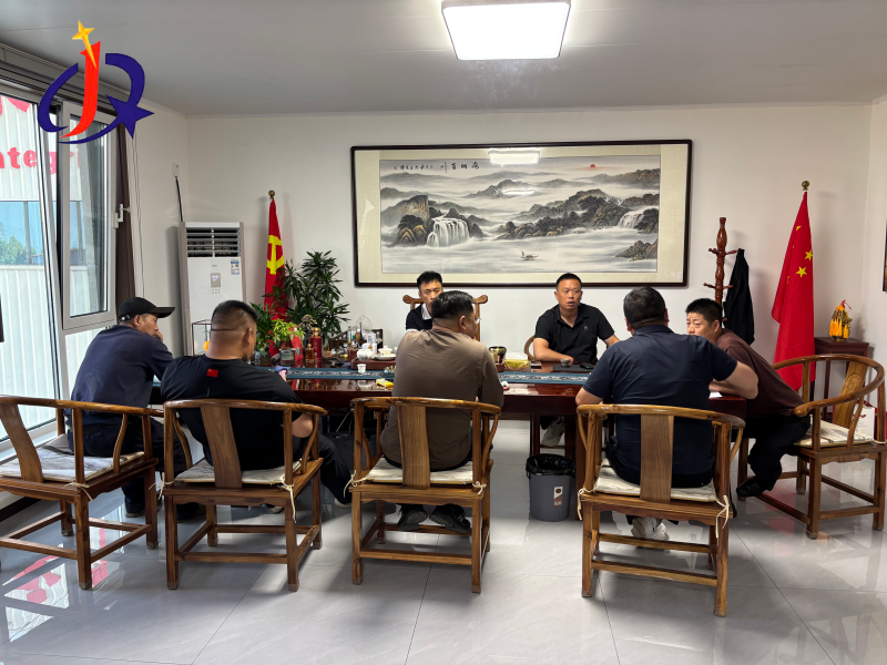 Ang South American placer nga mga kliyente sa bulawan mibisita sa Qingzhou Jinqi Mining Machinery alang sa pag-audit sa pabrika.